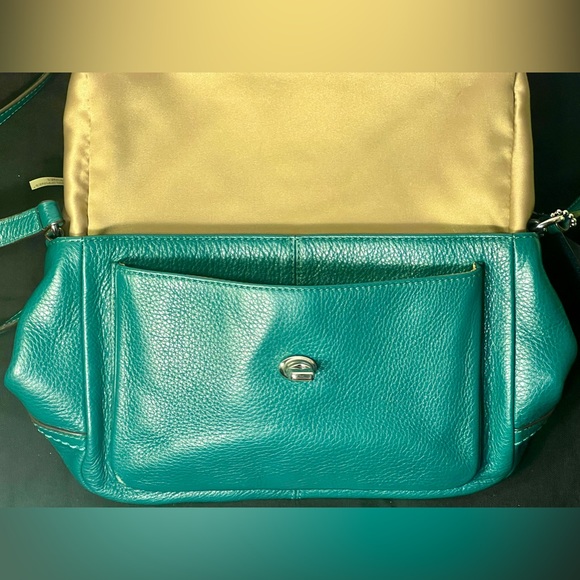 COACH Vintage City Crossbody Bag (SMALL) - Picture 2 of 16